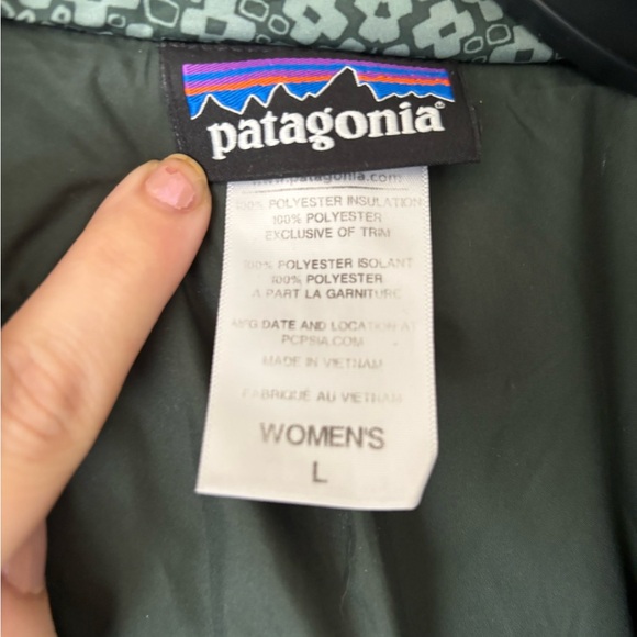 Patagonia Limited Edition Green Puffer Jacket - Picture 2 of 3